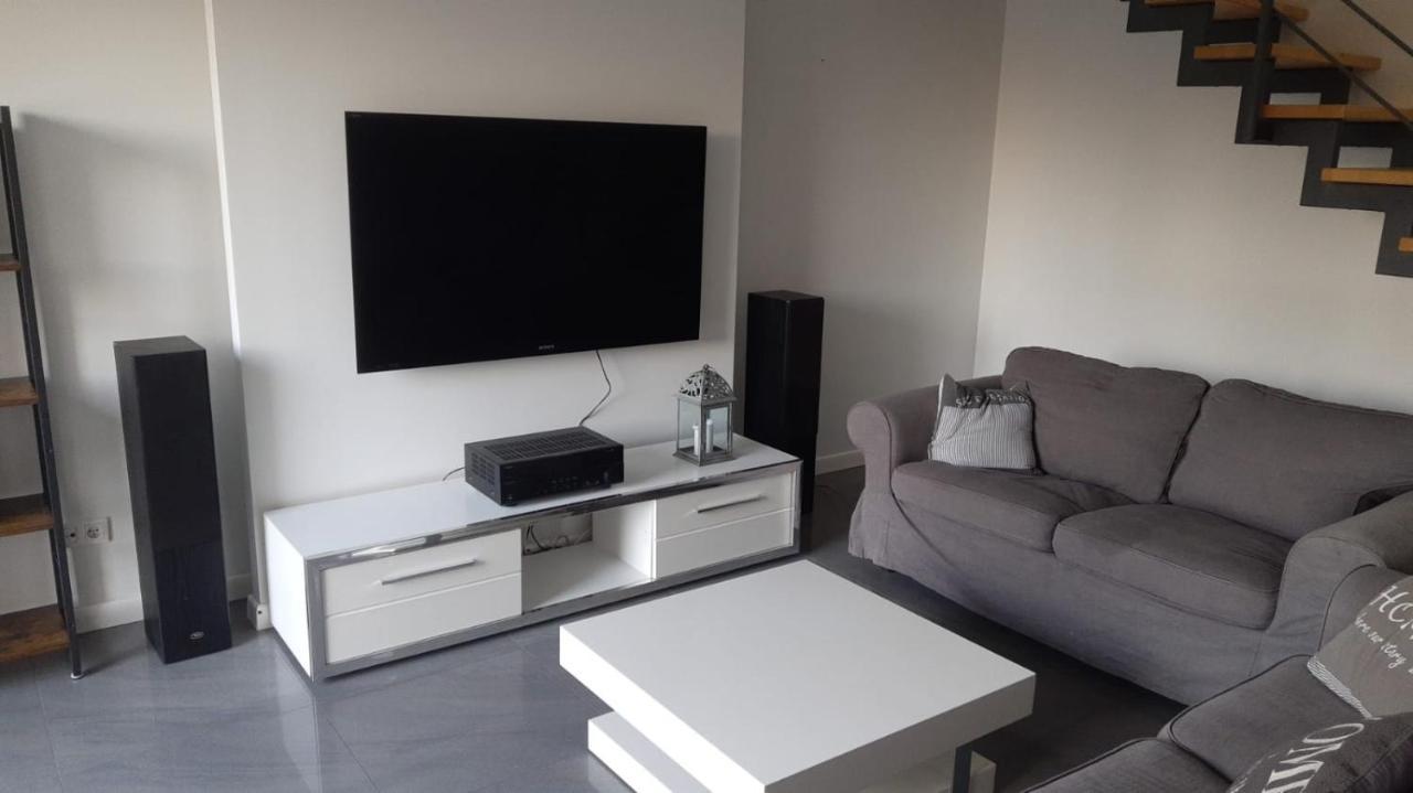 Ferienwohnung Dom Dabrowka Poznan Paledzie Exterior foto